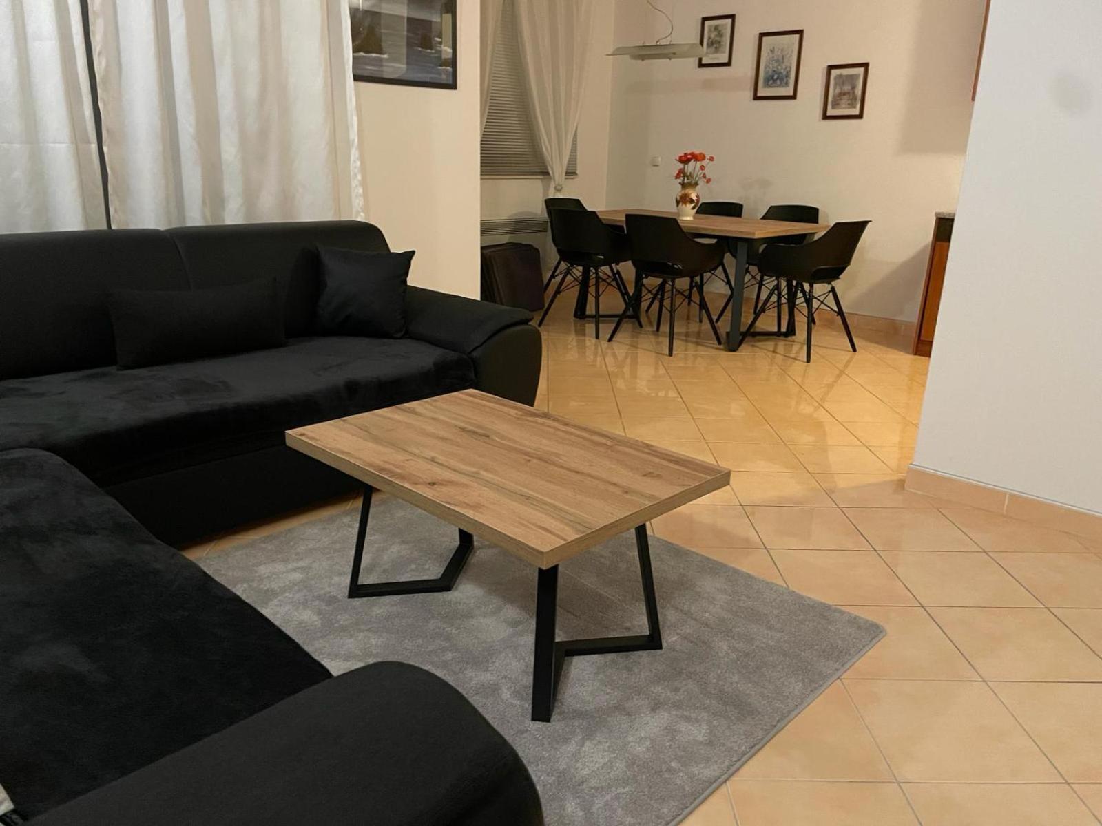 Apartment Dalmatien Traumhaus Макарска Экстерьер фото