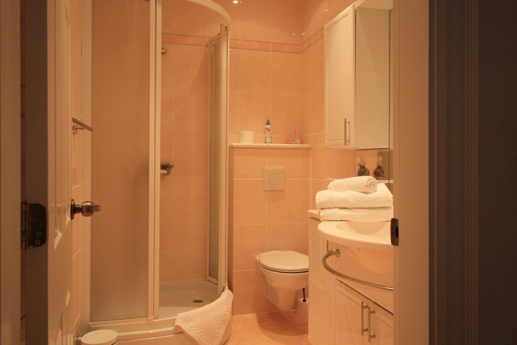 Apartment Dalmatien Traumhaus Макарска Экстерьер фото