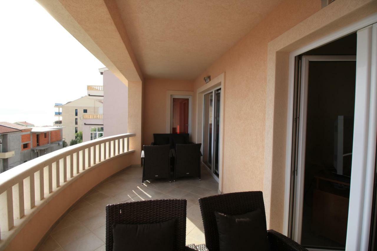 Apartment Dalmatien Traumhaus Макарска Экстерьер фото